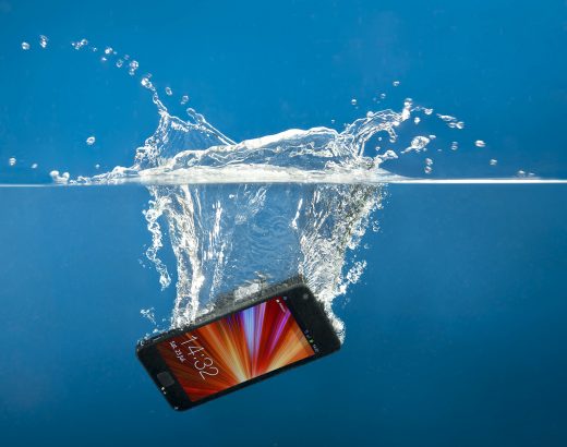 Tips… ¡si tu celular cayó al agua!