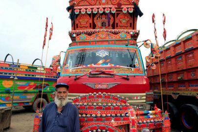 ¡Así son los camiones en Pakistán!